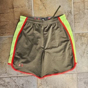 Green Under Armour Women's Active Shorts Size Small With Bright Colors